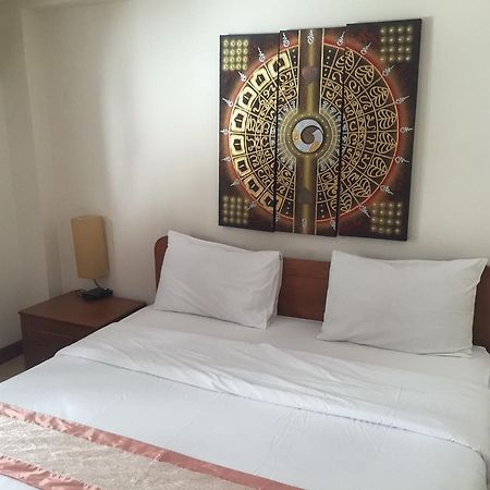 Steak And Co. Boutique Hotel Pattaya Ngoại thất bức ảnh