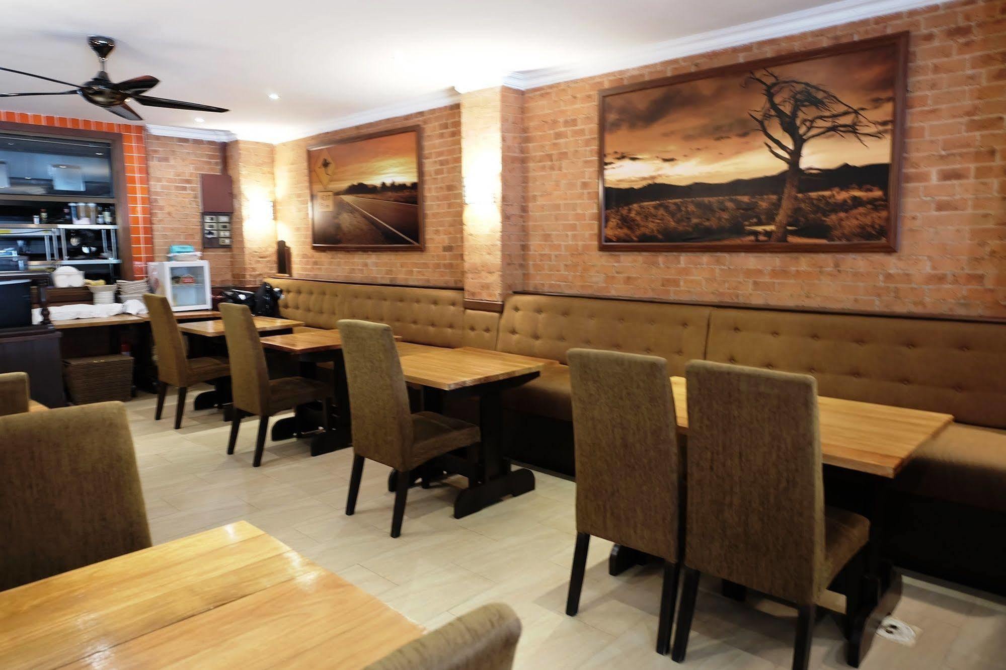 Steak And Co. Boutique Hotel Pattaya Ngoại thất bức ảnh