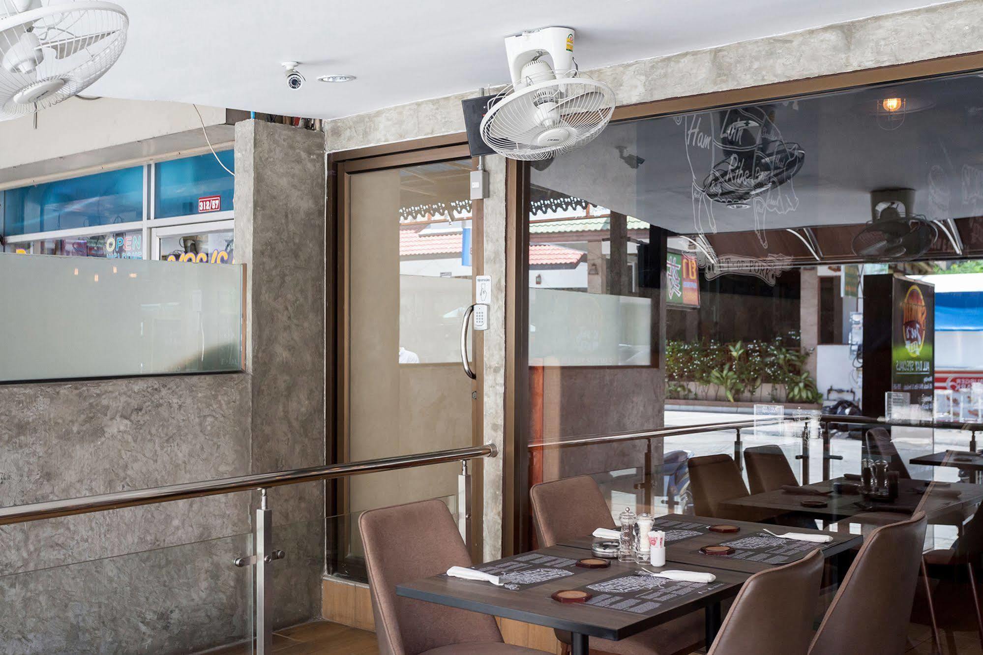 Steak And Co. Boutique Hotel Pattaya Ngoại thất bức ảnh